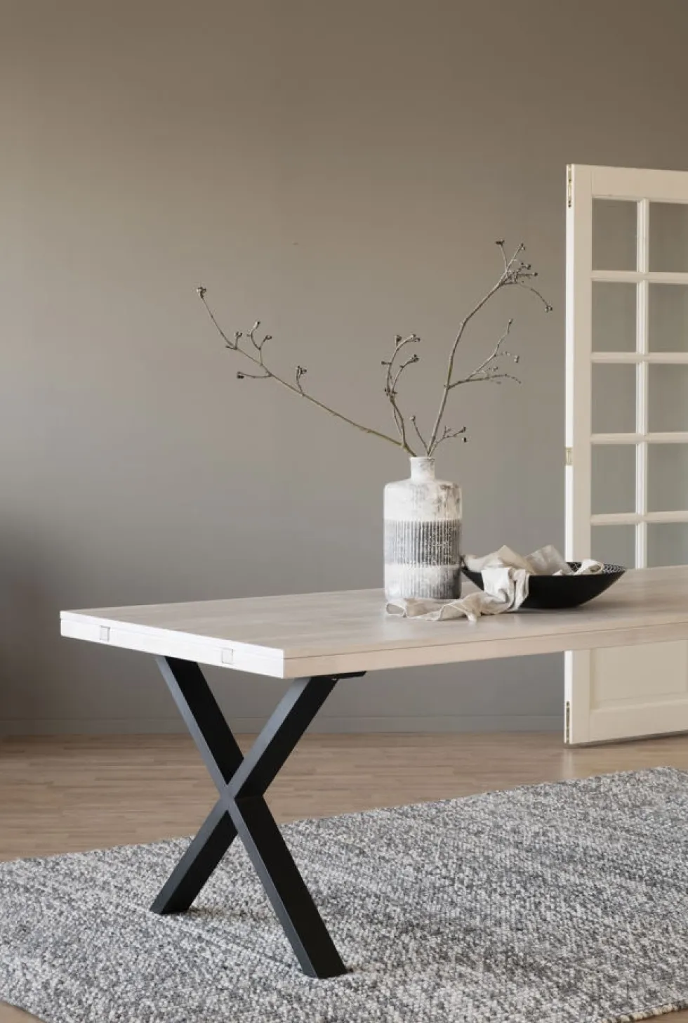 Matbord 'Brooklyn' 220x95cm - Vitpigmenterad/Svart X-ben