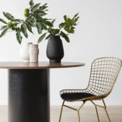 Matbord 'Rounded' Runt 120cm - Valnöt