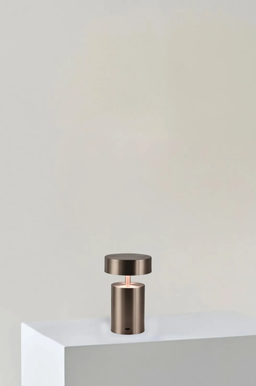 Uppladdningsbar lampa 'Boxholm' - Silver